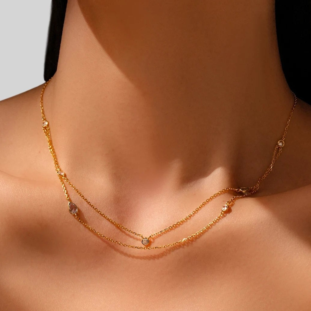 Luxuriöse 925 Sterling Silber Doppelketten Halskette, vergoldet oder platinbeschichtet, mit tropfenförmigem blauem Zirkonia – Zart, stilvoll & elegant