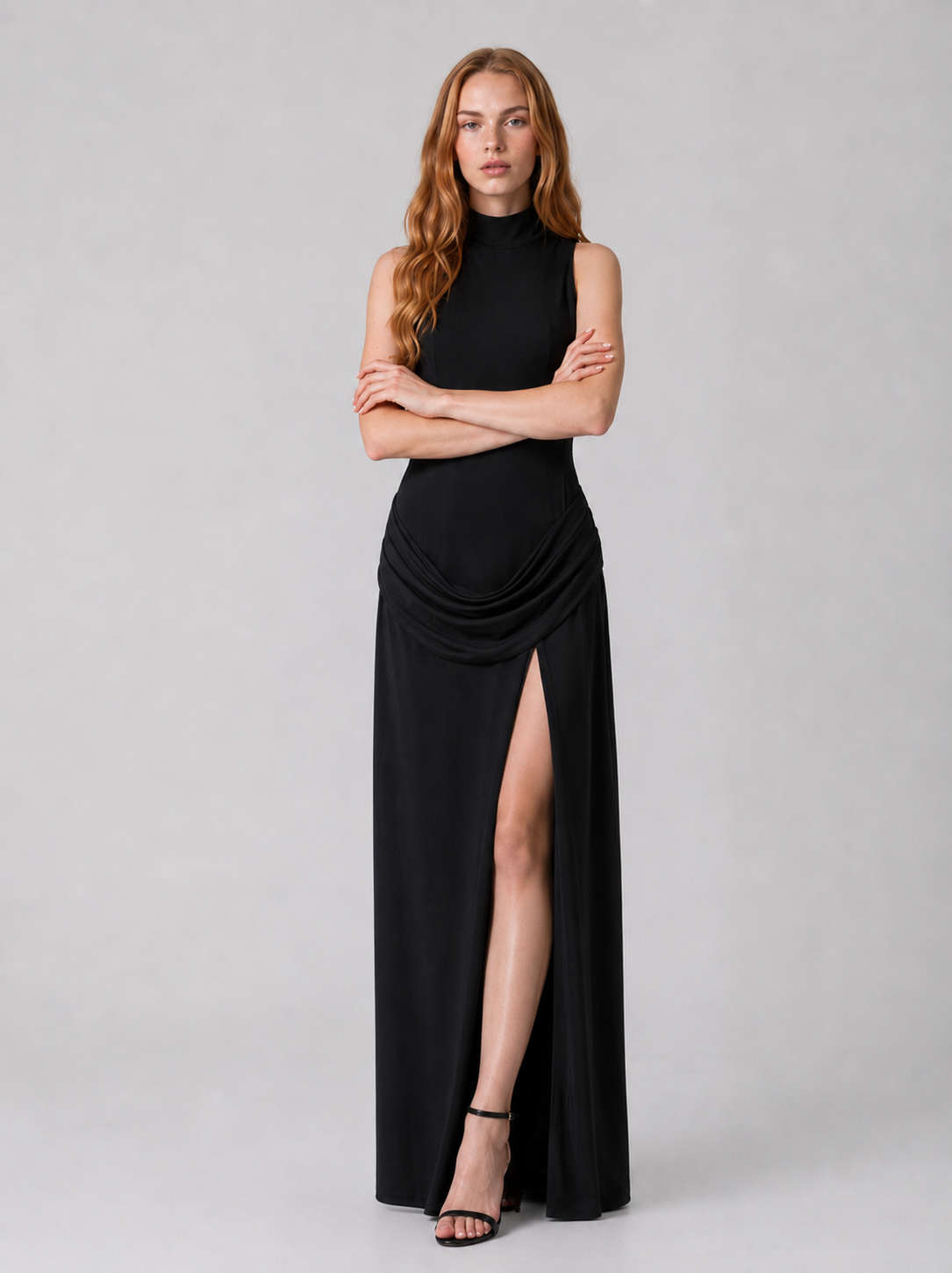 Plissiertes Maxi-Kleid mit hoher Taille & Beinschlitz – Zeitlose Eleganz