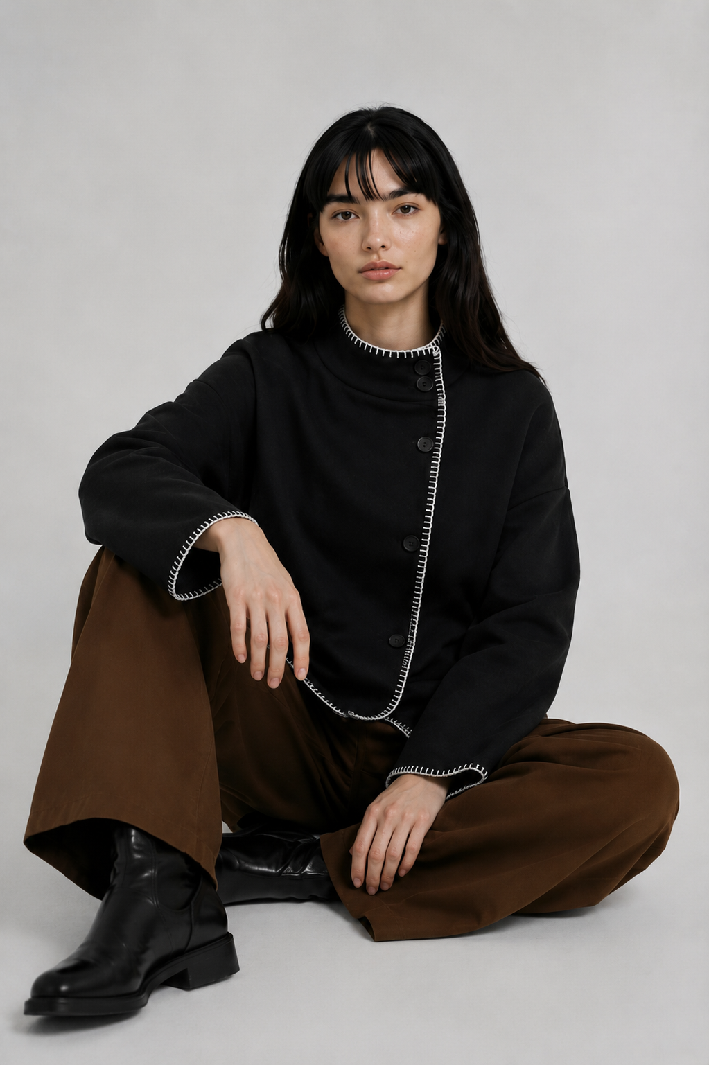 Damen Mantel mit Stehkragen – Lockerer Herbstmantel im Zeitlosen Design