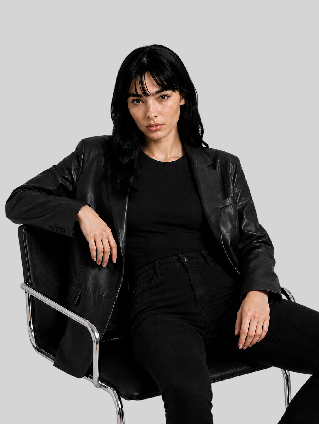 Eleganter Damenblazer aus Kunstleder – Stilvoller Langblazer