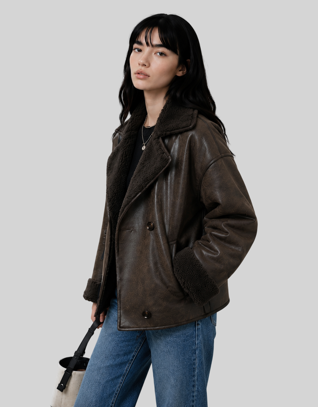 Damen-Winterjacke aus Leder – warm gefüttert und modern