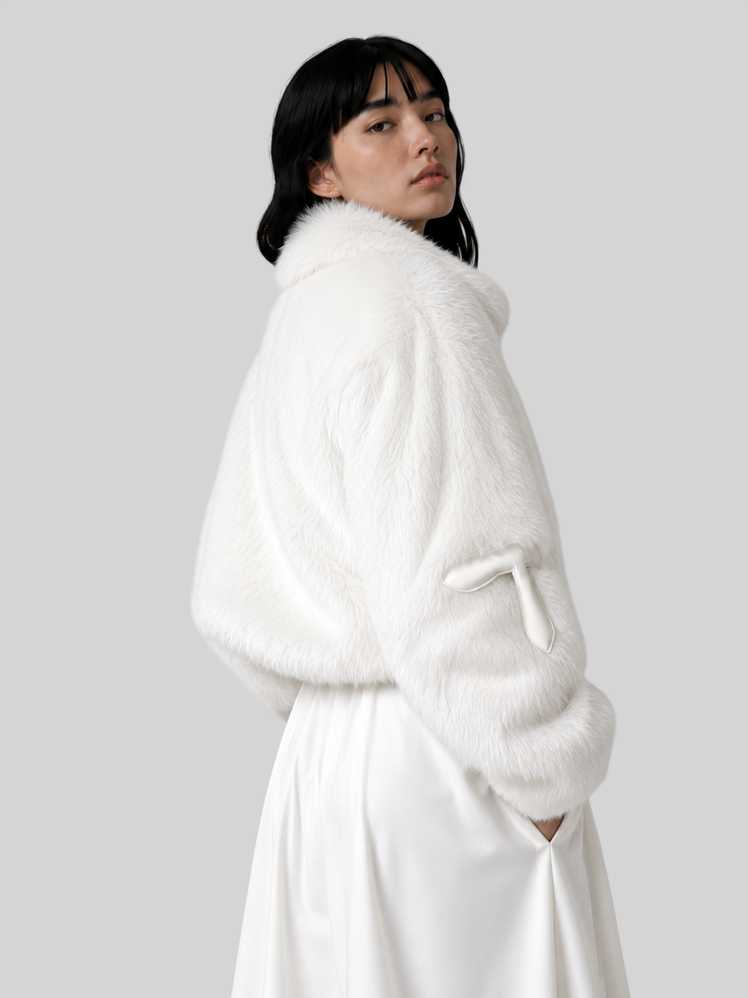 Kurze Damen Winterjacke mit Faux-Fur – Stilvoll & Warm
