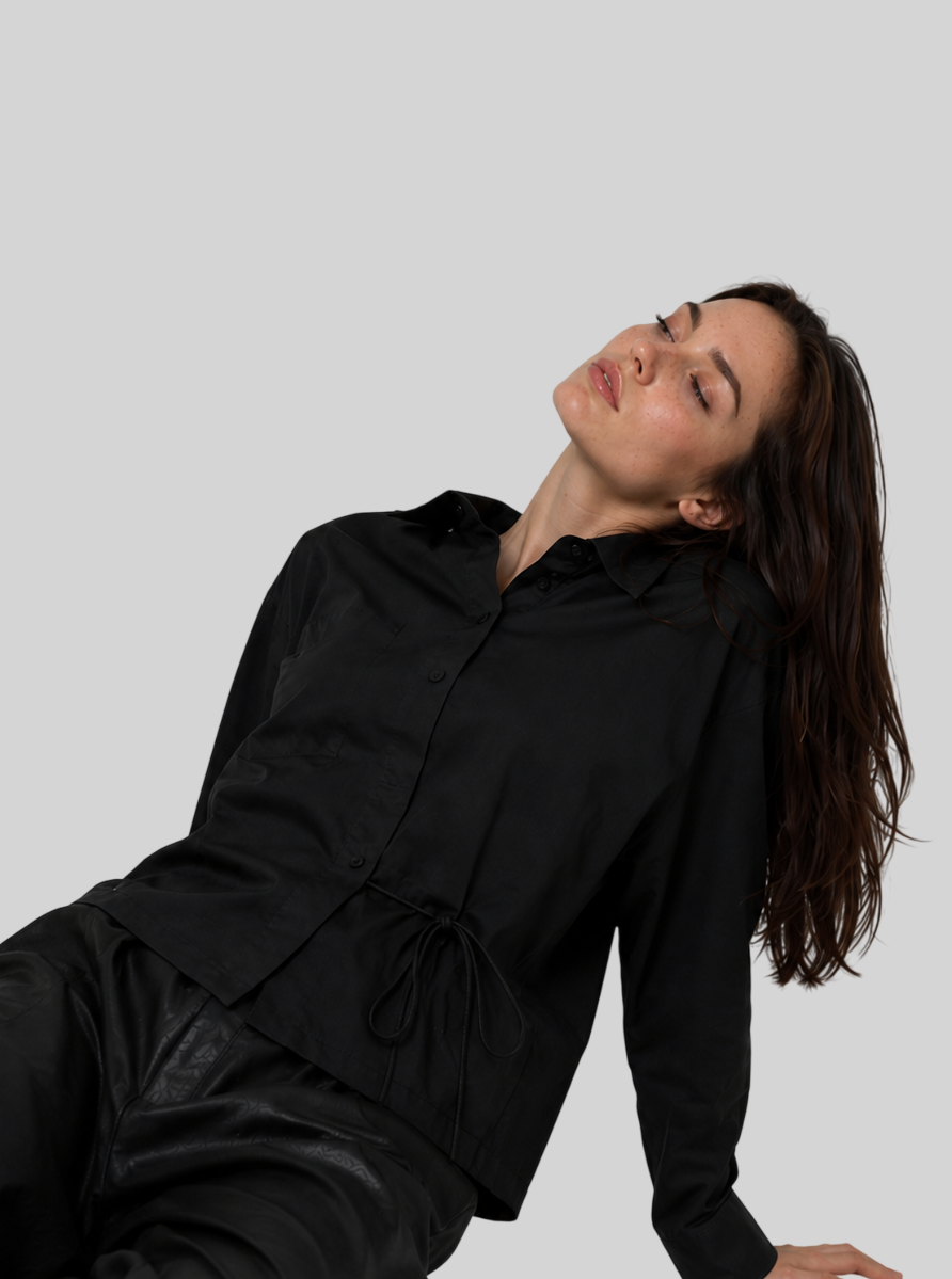 Moderne Damen Longbluse – Locker geschnittene Bluse mit Reverskragen