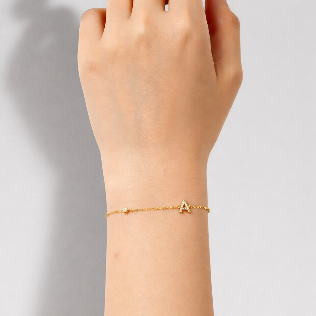 925 Sterling Silber Initial Armband, vergoldet oder platinbeschichtet – Buchstabe A–Z mit Zirkonia