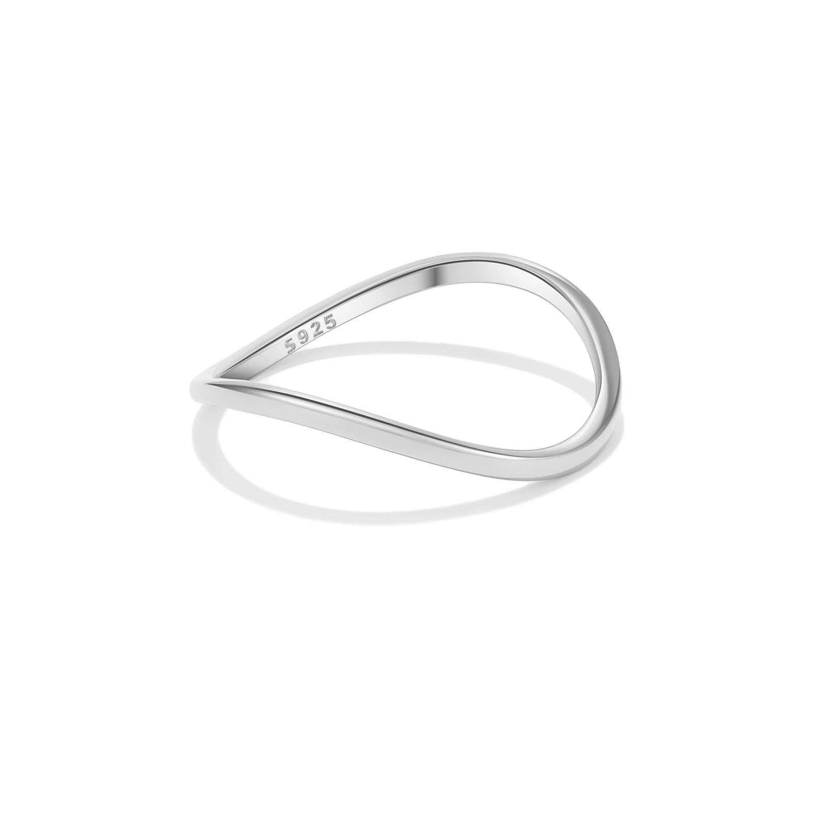 Eleganter Damenring aus 925 vergoldetem oder platinbeschichtetem Sterling Silber mit Zirkonia Kreis – Feines und zeitloses Design.