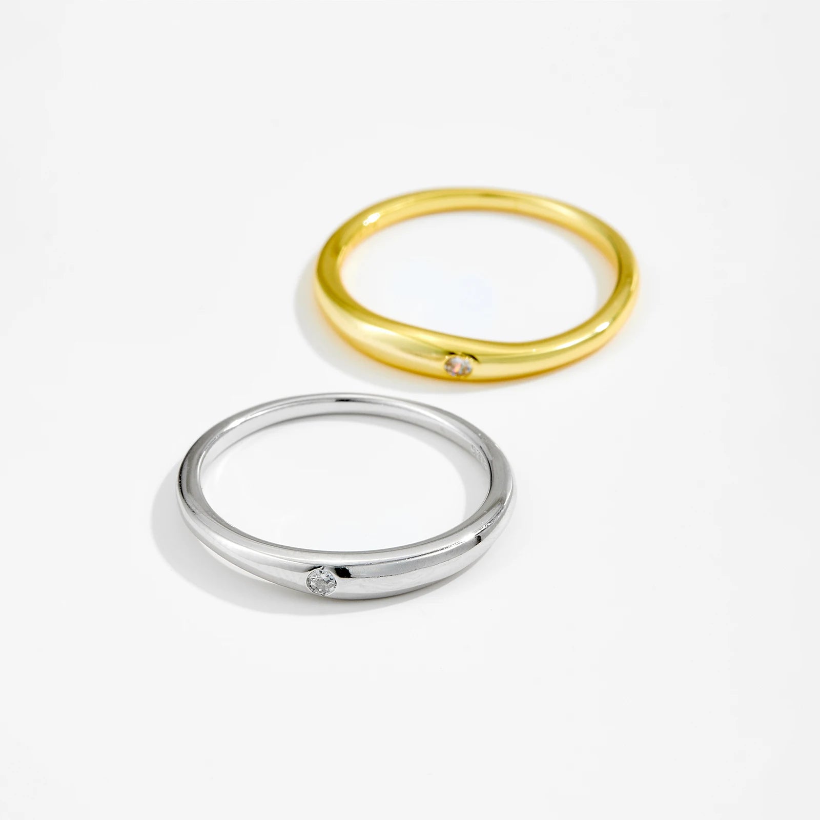 Zarter 925 Silber Ring mit Zirkonia – Vergoldet oder Platinbeschichtet | Minimalistisch & Modern