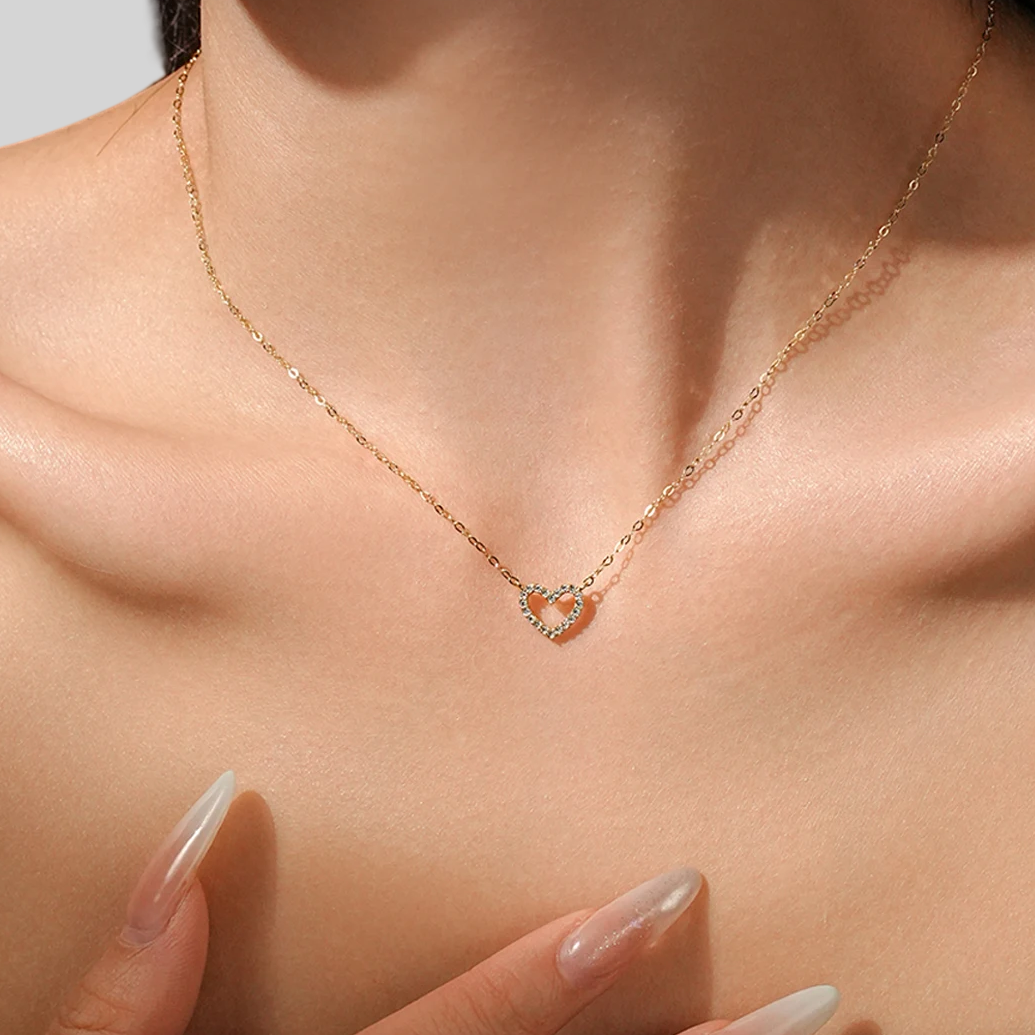 Feine Damen Halskette, vergoldet oder platinbeschichtet – Herz Design mit Zirkonia Stein