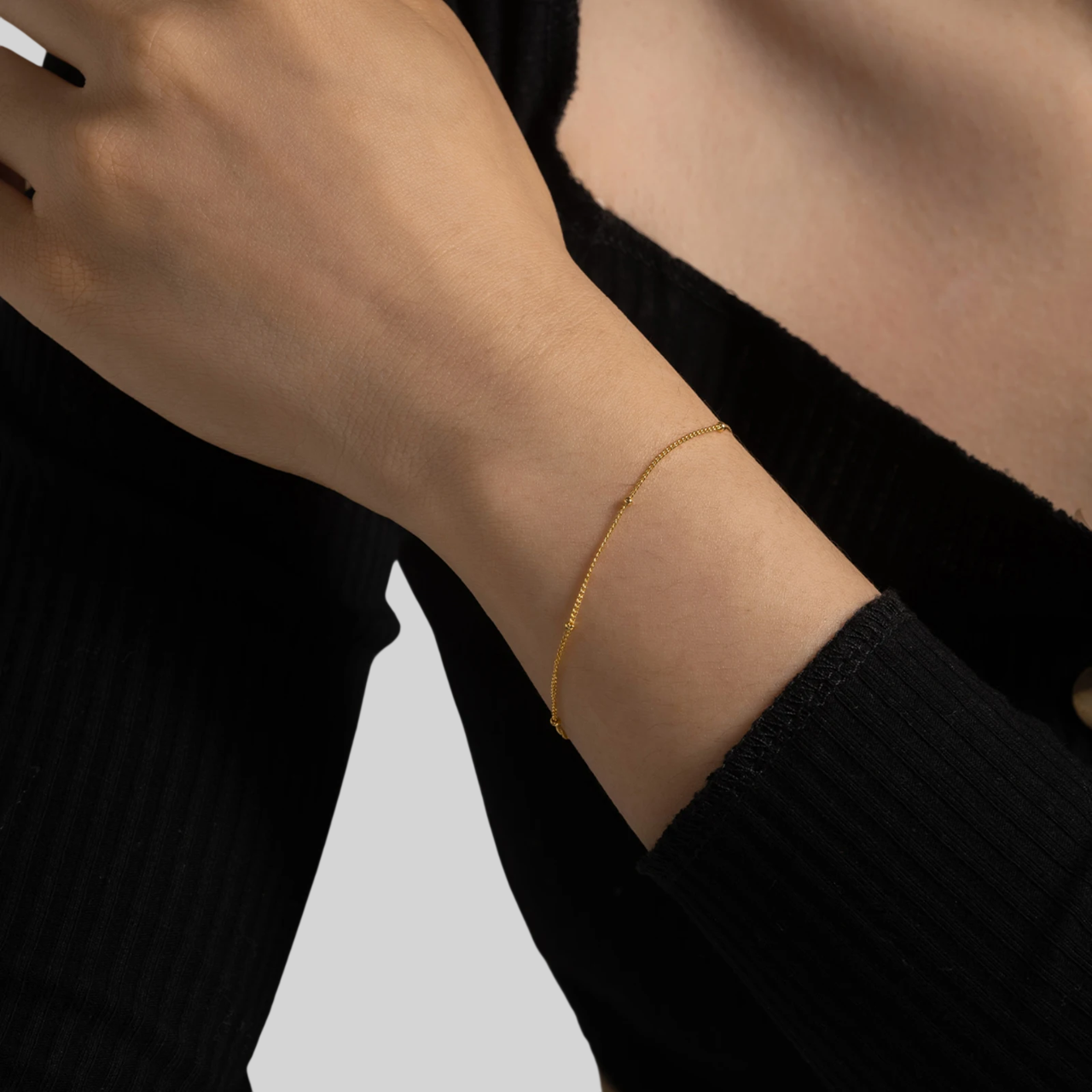 Damen Armband aus 925 Sterling Silber – Zarte Perlen, vergoldet oder platinbeschichtet, schlicht und elegant