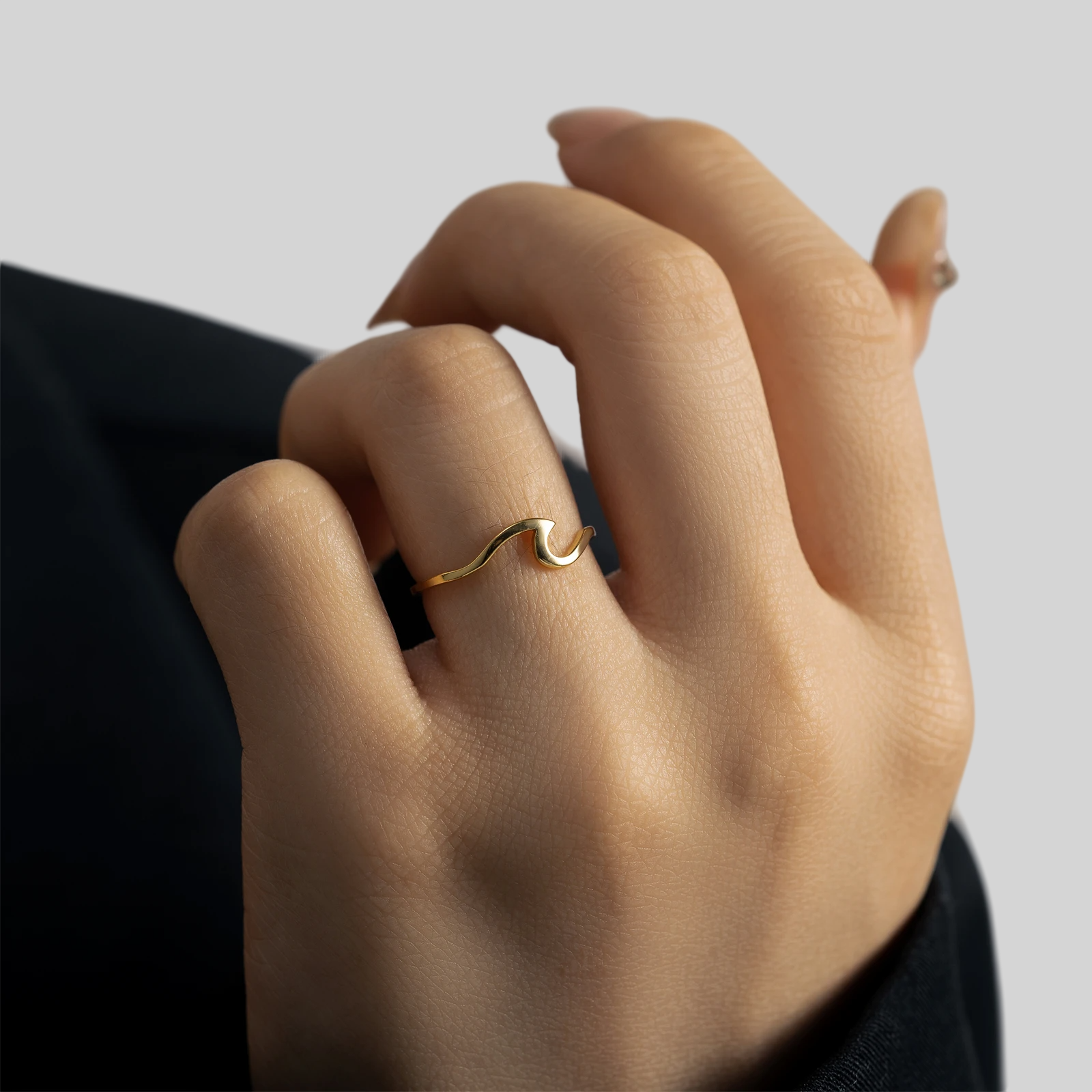 Schlichter 925 Silber Ring im Twist-Design – Vergoldet oder Platinbeschichtet | Zeitlos & Elegant