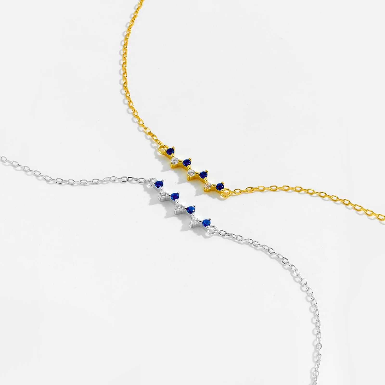 Luxus Damen Armband 925 Sterling Silber – Kreis Design mit blauen und weißen Zirkonia, vergoldet oder platinbeschichtet, zeitlos und elegant