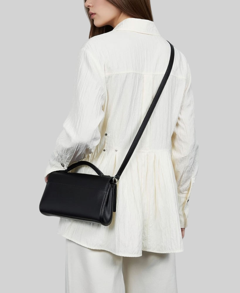 Damen Schultertasche aus Echtleder – Quadratisches Design, Modern & Minimalistisch – Stilvoll & Elegant
