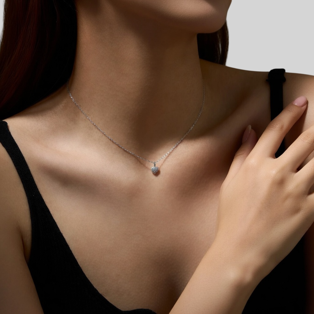 Elegante Damen Halskette aus 925 Silber, vergoldet oder platinbeschichtet – Herzanhänger mit voll besetzten Zirkonia, zeitlos & edel.